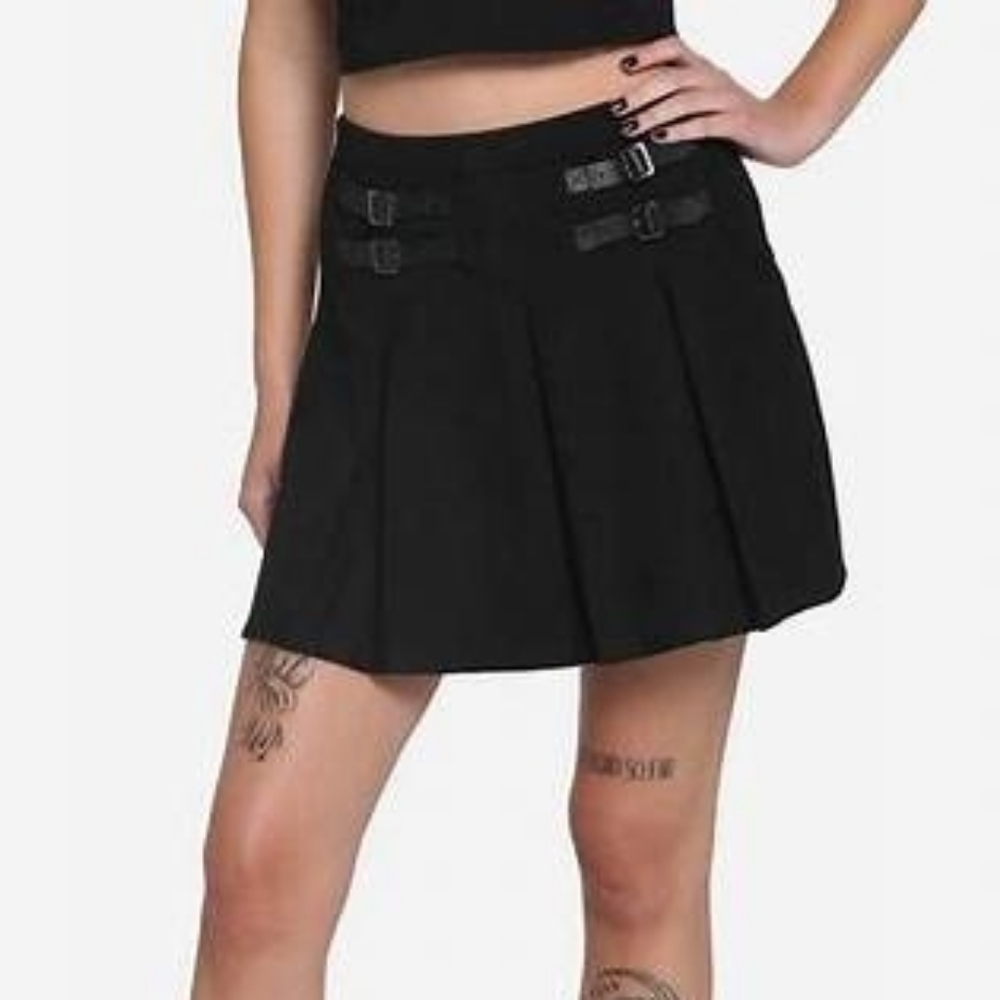 Hot Topic Pleated Mini Skirt Double Buckles